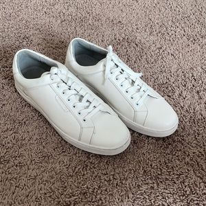 Men’s white sneakers